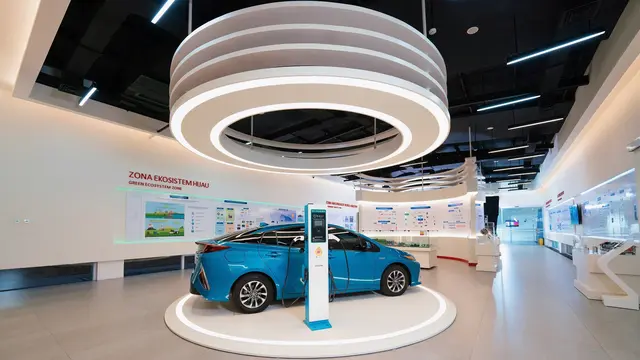 Toyota xEV Center Jadi Barometer Edukasi Kendaraan Listrik di Indonesia