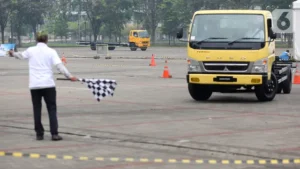 Bikin Pelatihan Pengemudi dan Mekanik, Cara Fuso Dekatkan Diri ke Konsumen