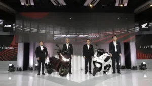 Tersemat Fitur Koneksi, Ini Spesifikasi Lengkap Honda PCX160 Baru