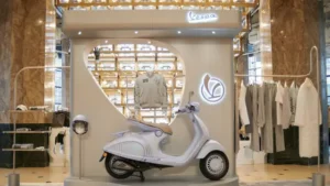 Vespa 946 Snake Meluncur dengan Desain Elegan, Hanya Tersedia 888 Unit